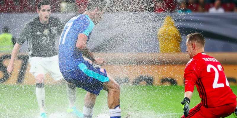 Theo dõi trận đấu sát sao để tận dụng